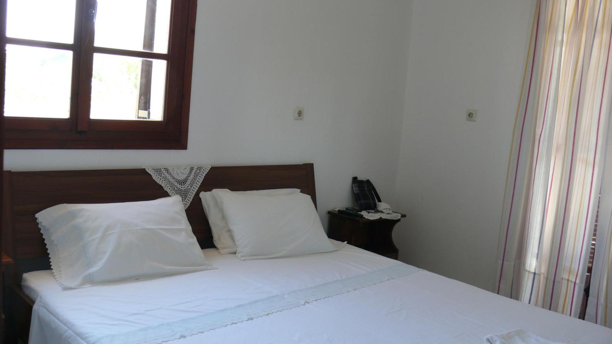 Areti Orfeas Studios Vasilikí Zimmer foto